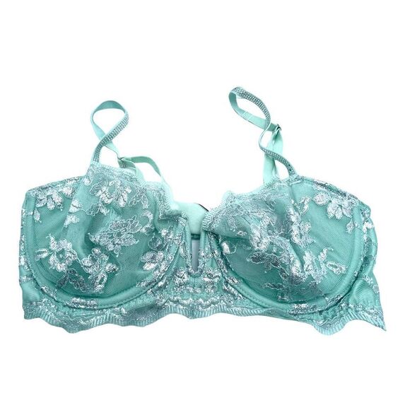 Victoria’s Secret Dream Angels Push Up without Padding Size 32D - Picture 1 of 2